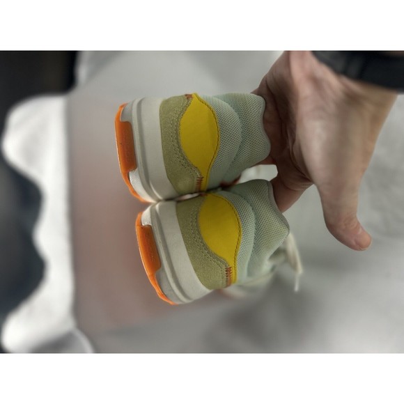 Adidas Retrorun X Women's Shoes Sneakers size 9  Casual Retro Style Running Gym - Picture 7 of 8